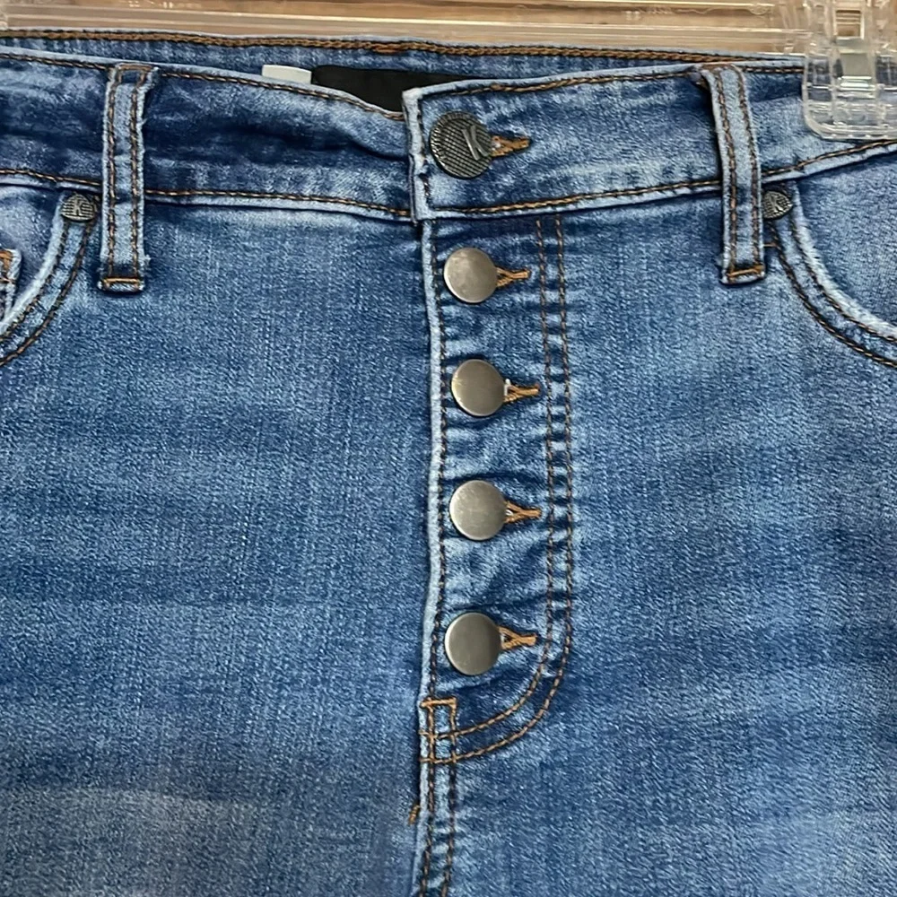 Kut from the Kloth size 10 Donna high rise fab ab ankle skinny button up jean - Picture 4 of 12